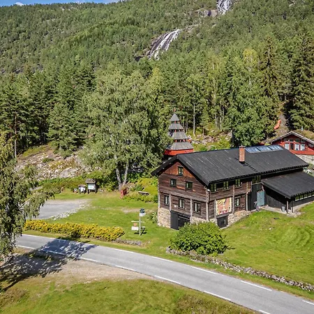 Semesterbostad Elg - 2